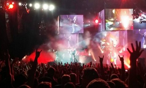 Linkin Park performs at 2014 PIQNIQ festival 