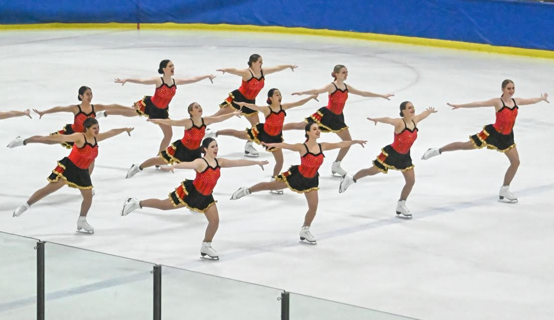 Lane Tech on ice: Lane’s synchronized skaters – The Lane Tech Champion